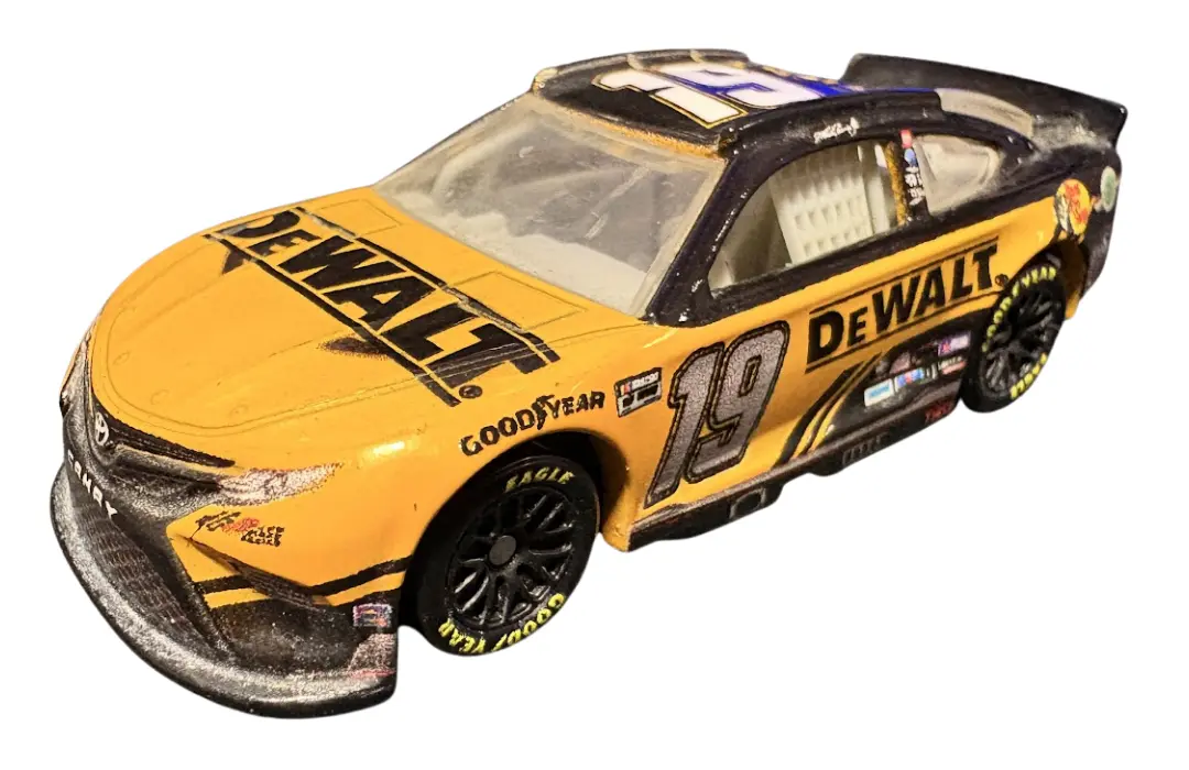 Toyota Camry #19 Kyle Busch (NASCAR 2022- DeWALT)